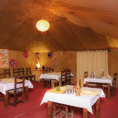 Nizar Luxury Tent 梅尔祖卡 外观 照片