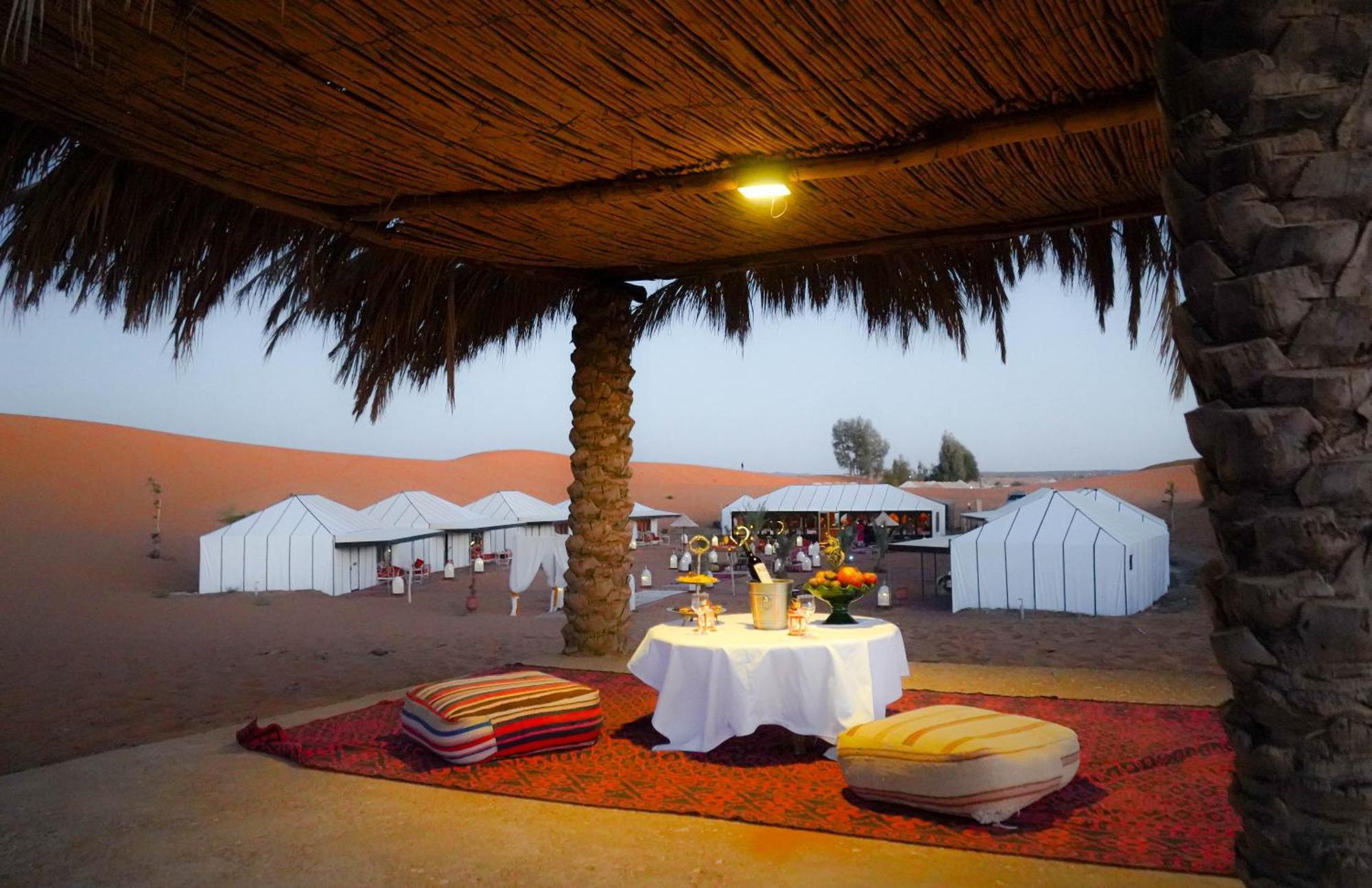 Nizar Luxury Tent 梅尔祖卡 外观 照片